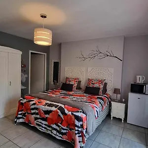 Le Balcon Des Cimes Bed & Breakfast